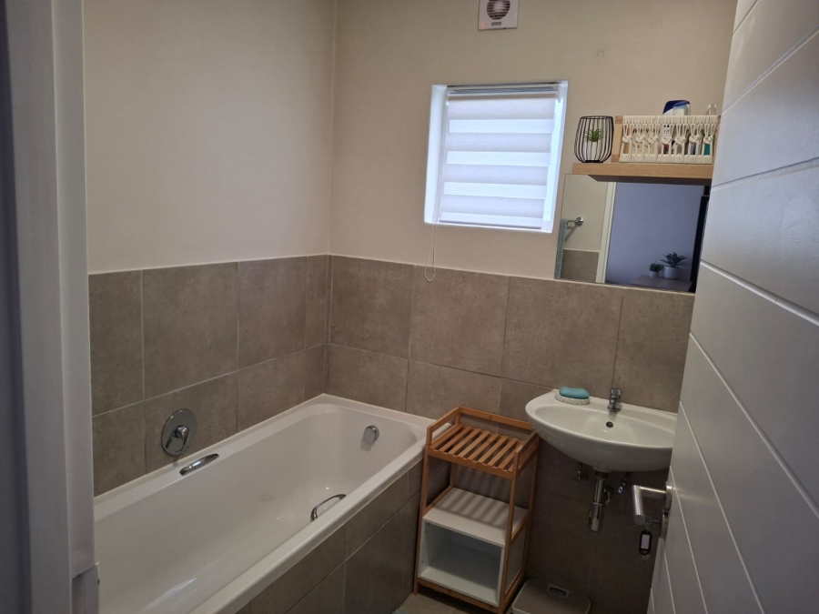 2 Bedroom Property for Sale in Paarl South Western Cape